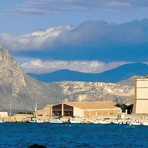 https://tonnara-di-bonagia-resort.sicilyhotelsitaly.net